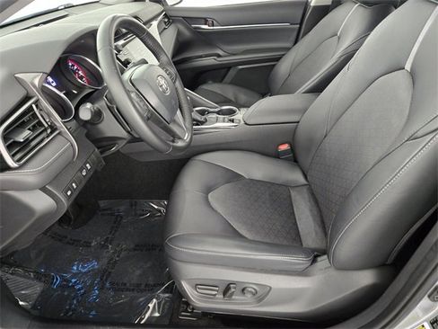 Used 2020 Toyota Camry XSE image 10