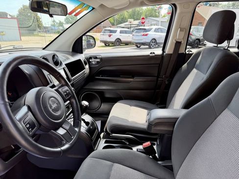 Used 2011 Jeep Compass 2WD image 10
