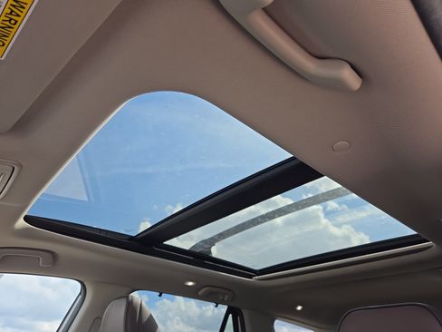 Used 2024 Honda Pilot Elite image 31