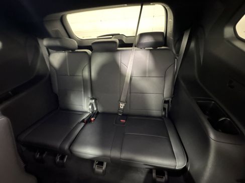 Used 2024 GMC Acadia Elevation w/ Black Edition image 26