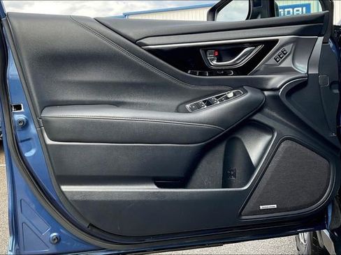 Used 2021 Subaru Outback Limited image 23