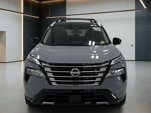 Used 2024 Nissan Rogue Platinum w/ Platinum Premium Package FWD image 9