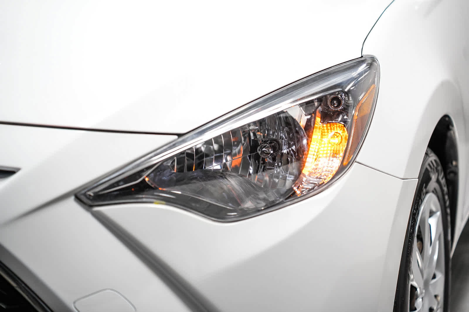Certified 2019 Toyota Yaris L FWD image 11