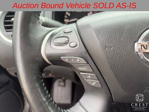 Used 2018 Nissan Pathfinder Platinum FWD image 16