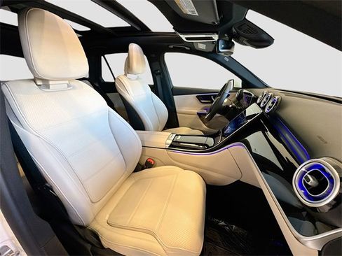 Certified 2025 Mercedes-Benz GLC 300 4MATIC image 30