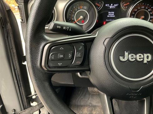 Used 2021 Jeep Wrangler Unlimited Sport AWD/4WD image 23