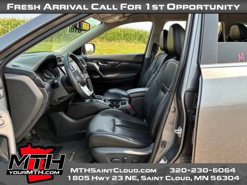 Used 2020 Nissan Rogue SL AWD/4WD image 9