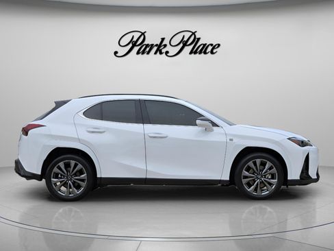 Used 2025 Lexus UX 300h FWD w/ Accessory Package (Z1) image 6