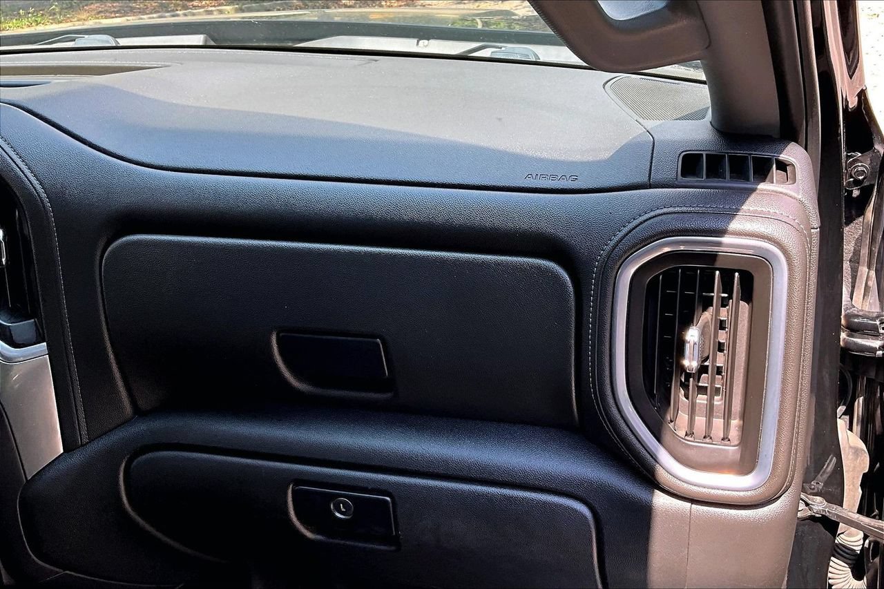 Used 2021 Chevrolet Silverado 1500 RST w/ Rally Edition RWD image 23
