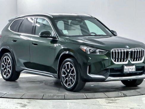 Used 2025 BMW X1 xDrive28i w/ Premium Package image 9