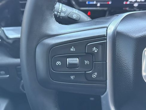 Used 2025 GMC Sierra 1500 SLT AWD/4WD image 10