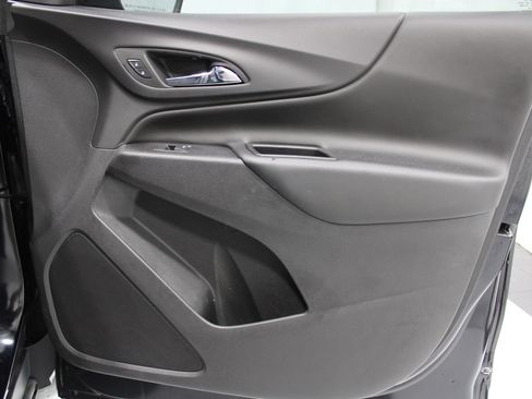 Used 2020 Chevrolet Equinox LT AWD/4WD image 25