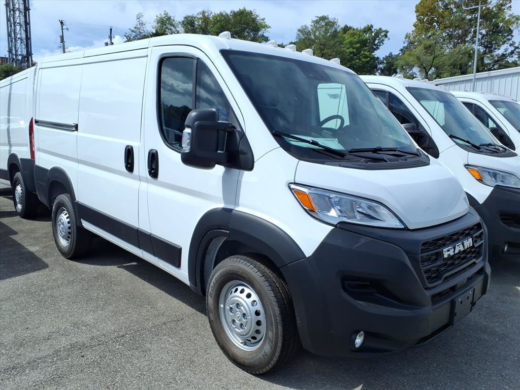 New 2026 RAM ProMaster 1500 w/ Convenience Group FWD image 3