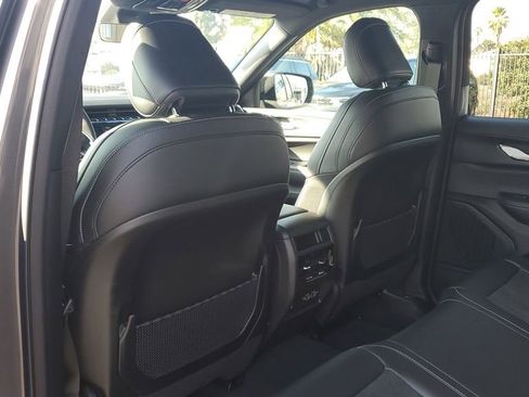 New 2025 Jeep Grand Cherokee Altitude image 15