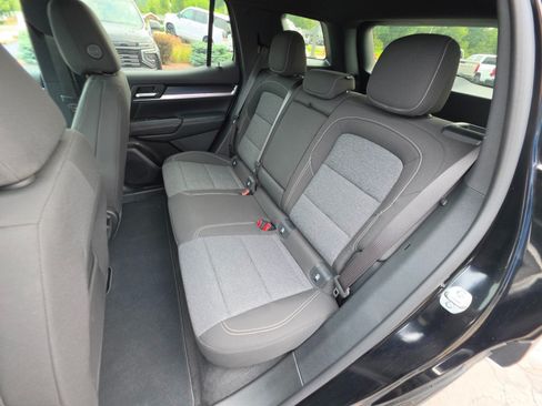 Used 2025 GMC Terrain Elevation w/ Technology Package II AWD/4WD image 22