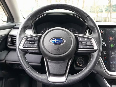 Used 2023 Subaru Outback Premium image 16