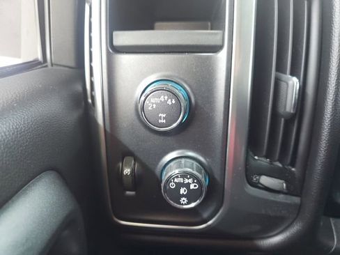 Used 2017 Chevrolet Silverado 1500 LT w/ All Star Edition AWD/4WD image 10