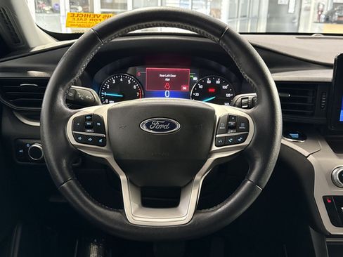 Used 2023 Ford Explorer XLT w/ Class IV Trailer Tow Package AWD/4WD image 17