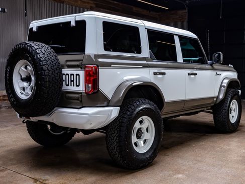 Used 2026 Ford Bronco Heritage Edition AWD/4WD image 10