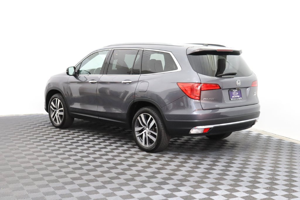Used 2016 Honda Pilot Touring image 7