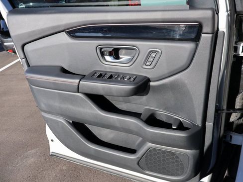 Certified 2024 Honda Pilot TrailSport image 32