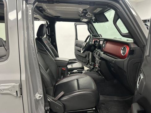 Used 2019 Jeep Wrangler Unlimited Rubicon image 32