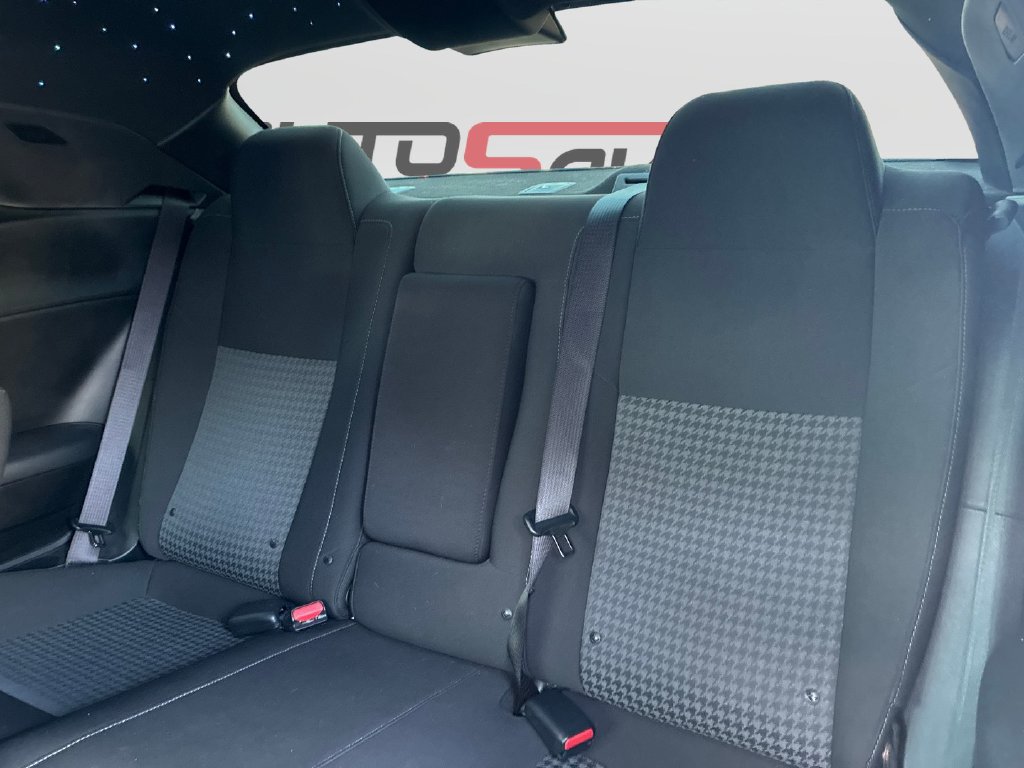Used 2022 Dodge Challenger GT RWD image 16