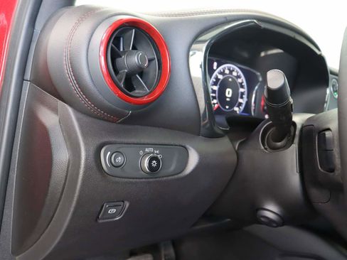 Used 2022 Chevrolet Blazer RS w/ Enhanced Convenience Package FWD image 13