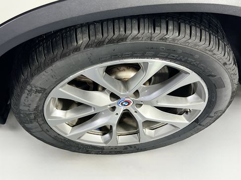 Used 2024 BMW X5 xDrive40i w/ Premium Package AWD/4WD image 32