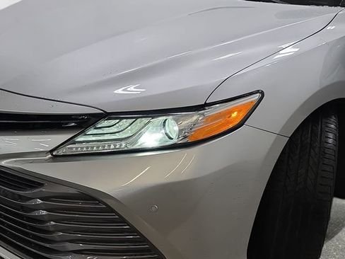 Used 2018 Toyota Camry XLE w/ Driver Assist Package FWD image 31