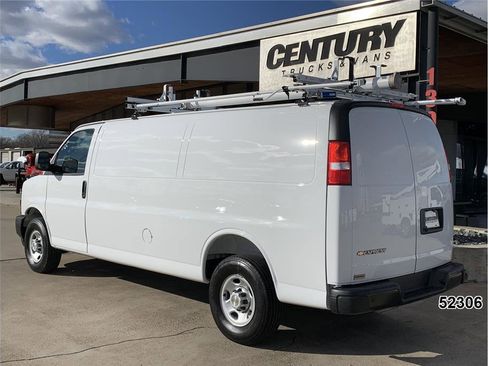 Used 2025 Chevrolet Express 2500 Extended w/ Communications Package image 6