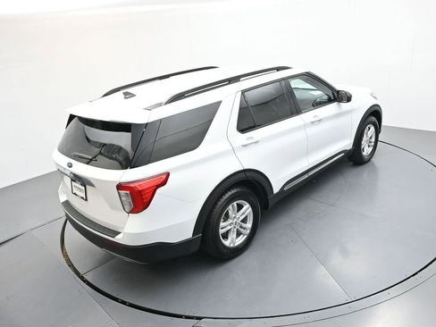 Used 2023 Ford Explorer XLT w/ Equipment Group 202A RWD image 32
