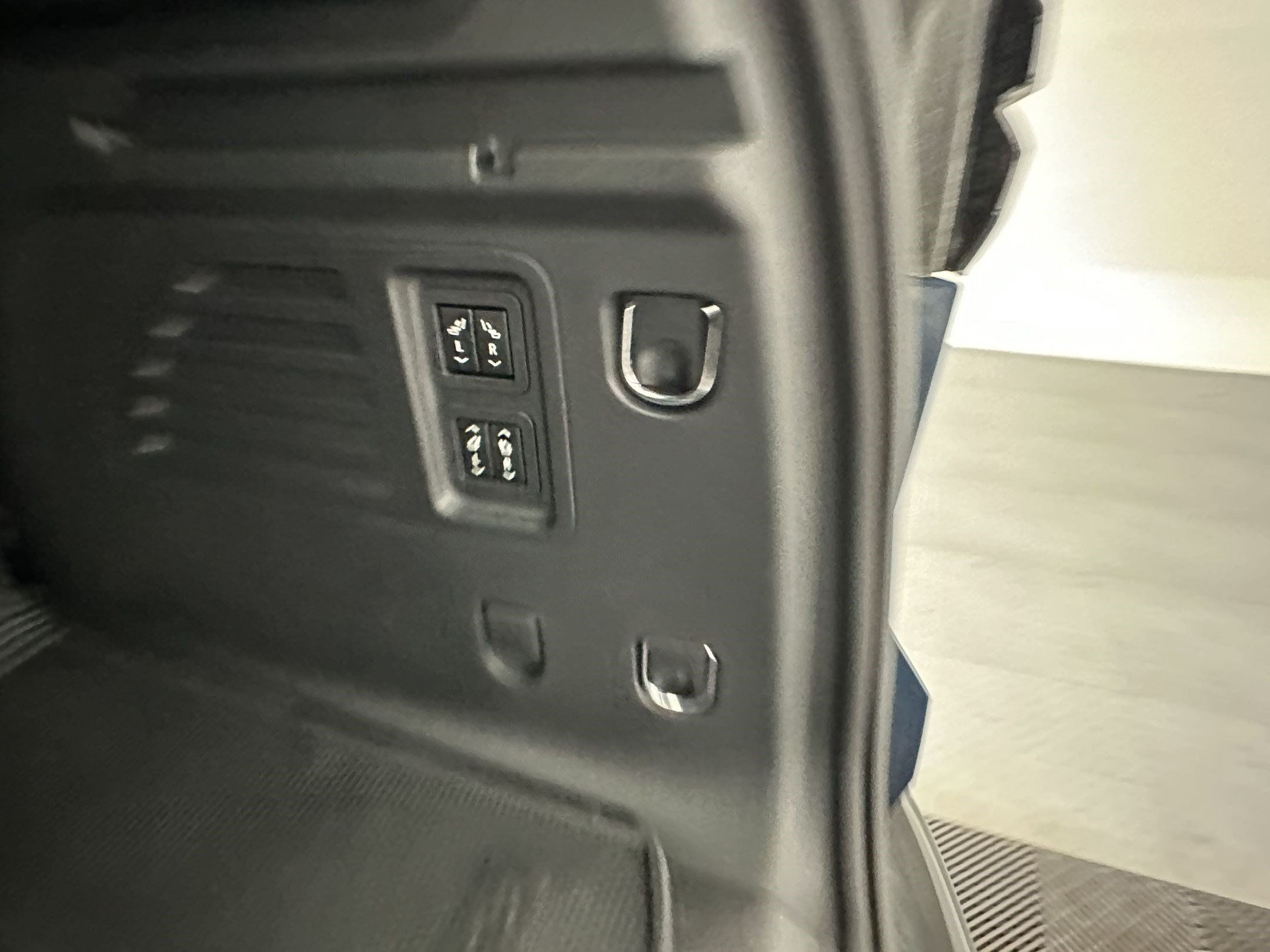 Certified 2026 Chevrolet Traverse High Country w/ LPO, Floor Liner Package AWD/4WD image 21