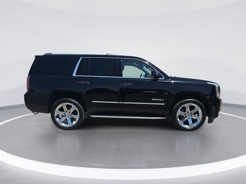 Used 2017 GMC Yukon Denali w/ Open Road Package AWD/4WD image 2
