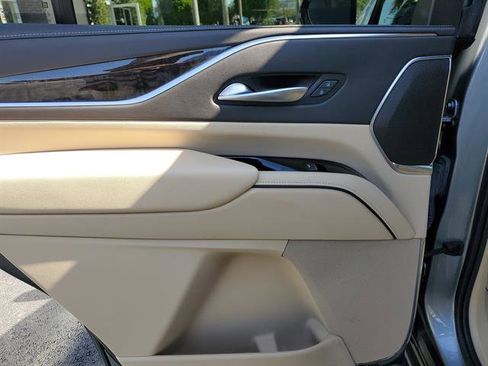 Certified 2023 Cadillac Escalade Premium Luxury AWD/4WD image 17