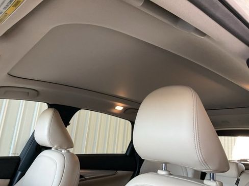 Used 2020 INFINITI QX50 Essential image 7