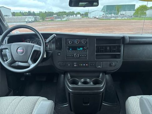 Used 2025 GMC Savana 3500 LT w/ LT Preferred Equipment Group RWD image 15