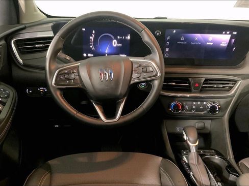 Used 2025 Buick Encore GX Preferred AWD/4WD image 5