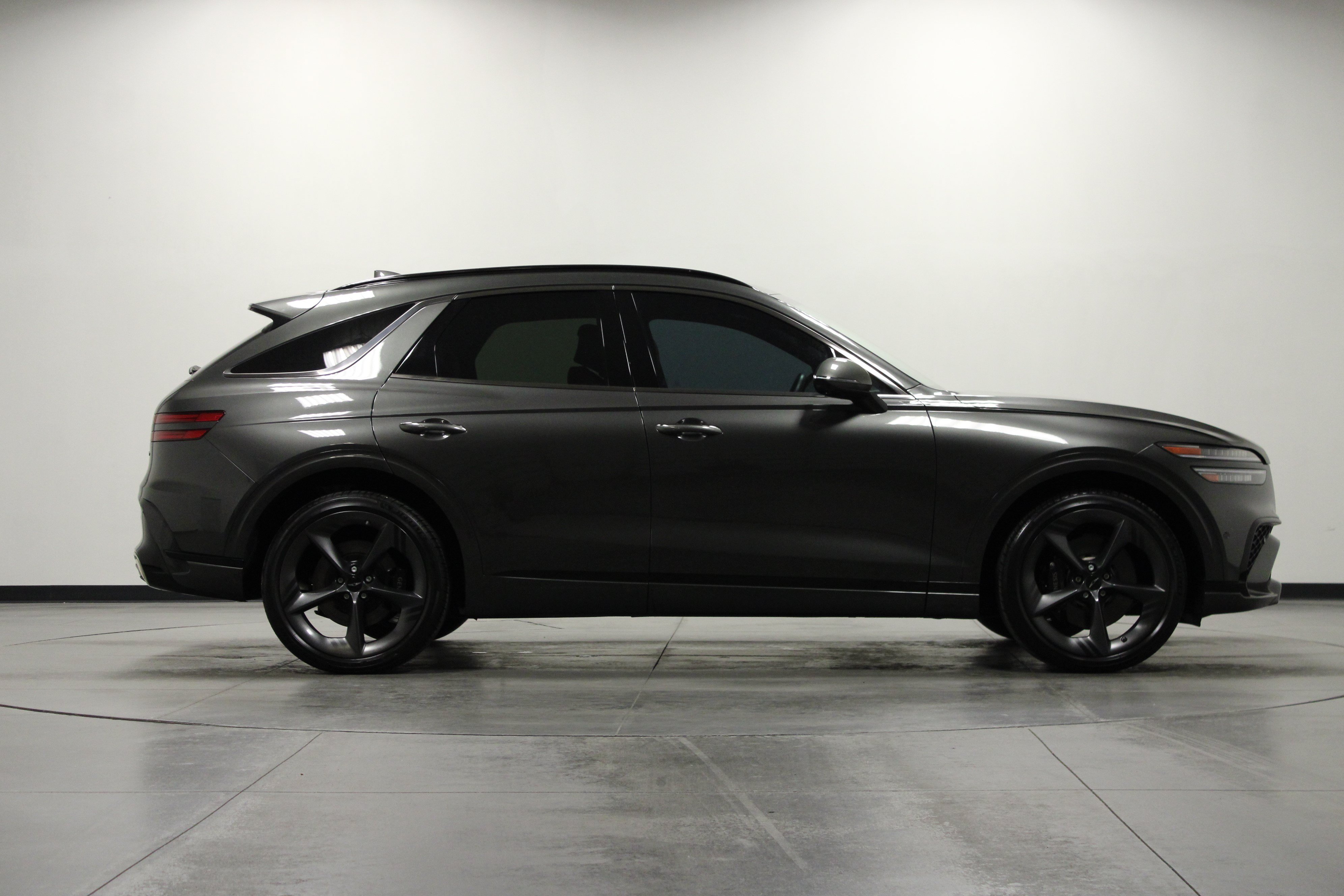 Used 2026 Genesis GV70 2.5T Sport Prestige AWD/4WD image 3