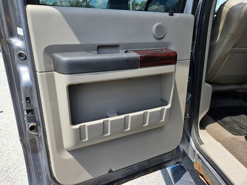 Used 2010 Ford F250 4x4 Crew Cab Super Duty image 23