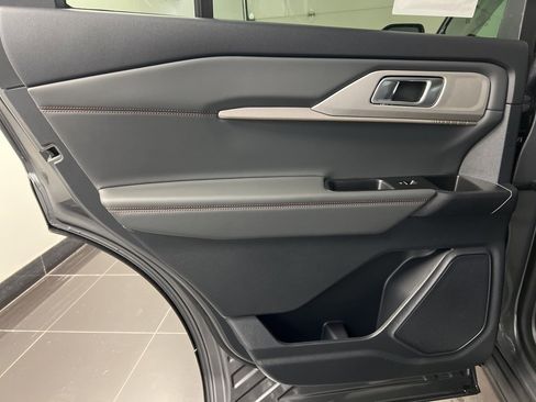 New 2026 Ford Explorer Active image 33