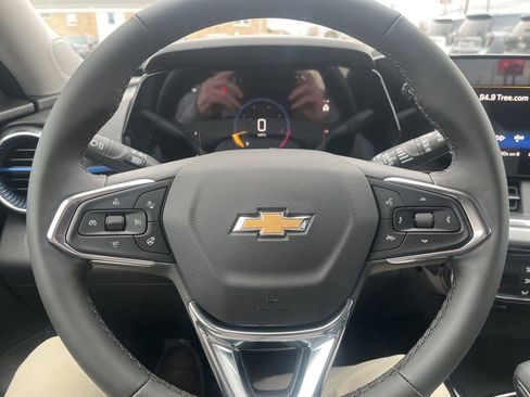 New 2026 Chevrolet Trax LT w/ Driver Confidence Package image 17