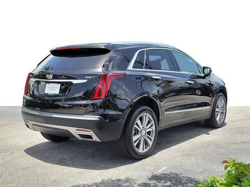 Certified 2023 Cadillac XT5 Premium Luxury FWD image 3