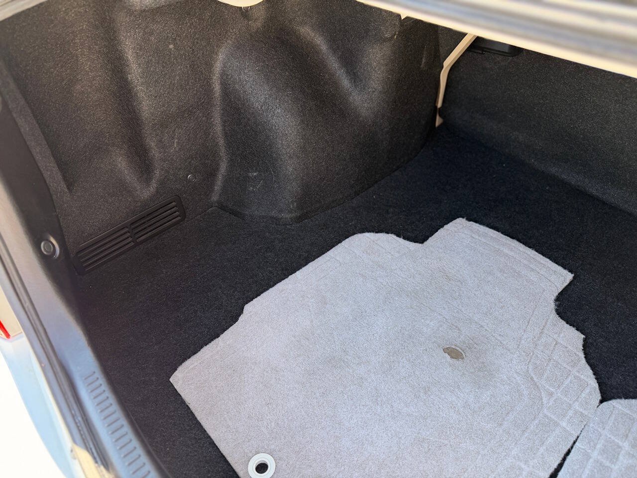Used 2002 MAZDA Protege FWD image 63