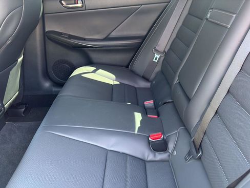 Used 2025 Lexus IS 350 F Sport RWD image 32