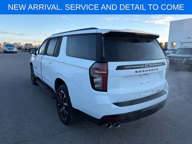 Used 2024 Chevrolet Suburban RST w/ Sport Performance Package AWD/4WD image 16