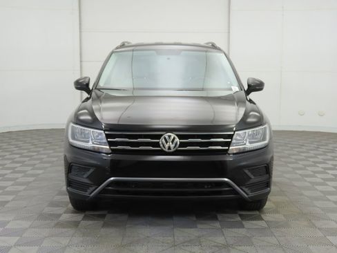 Used 2021 Volkswagen Tiguan S image 2
