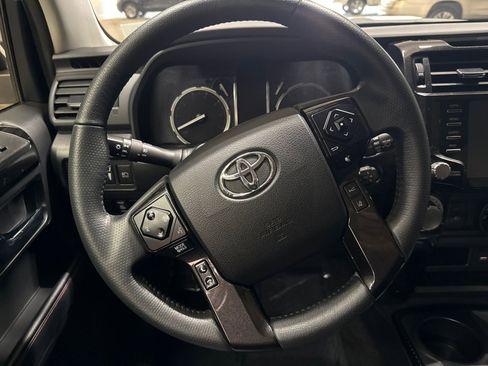 Used 2021 Toyota 4Runner TRD Off-Road image 16
