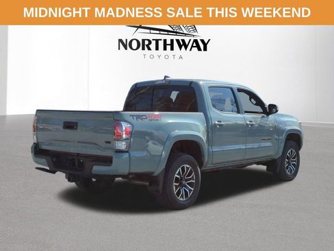 Used 2023 Toyota Tacoma TRD Sport image 4