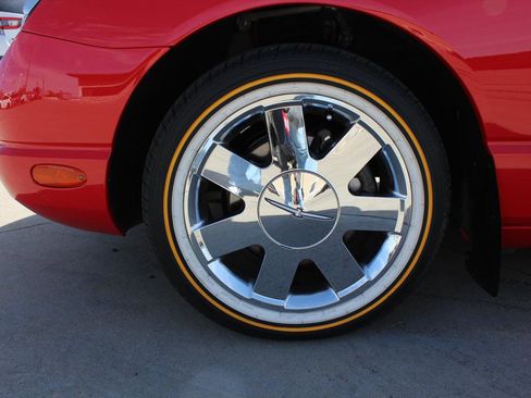 Used 2002 Ford Thunderbird RWD image 36